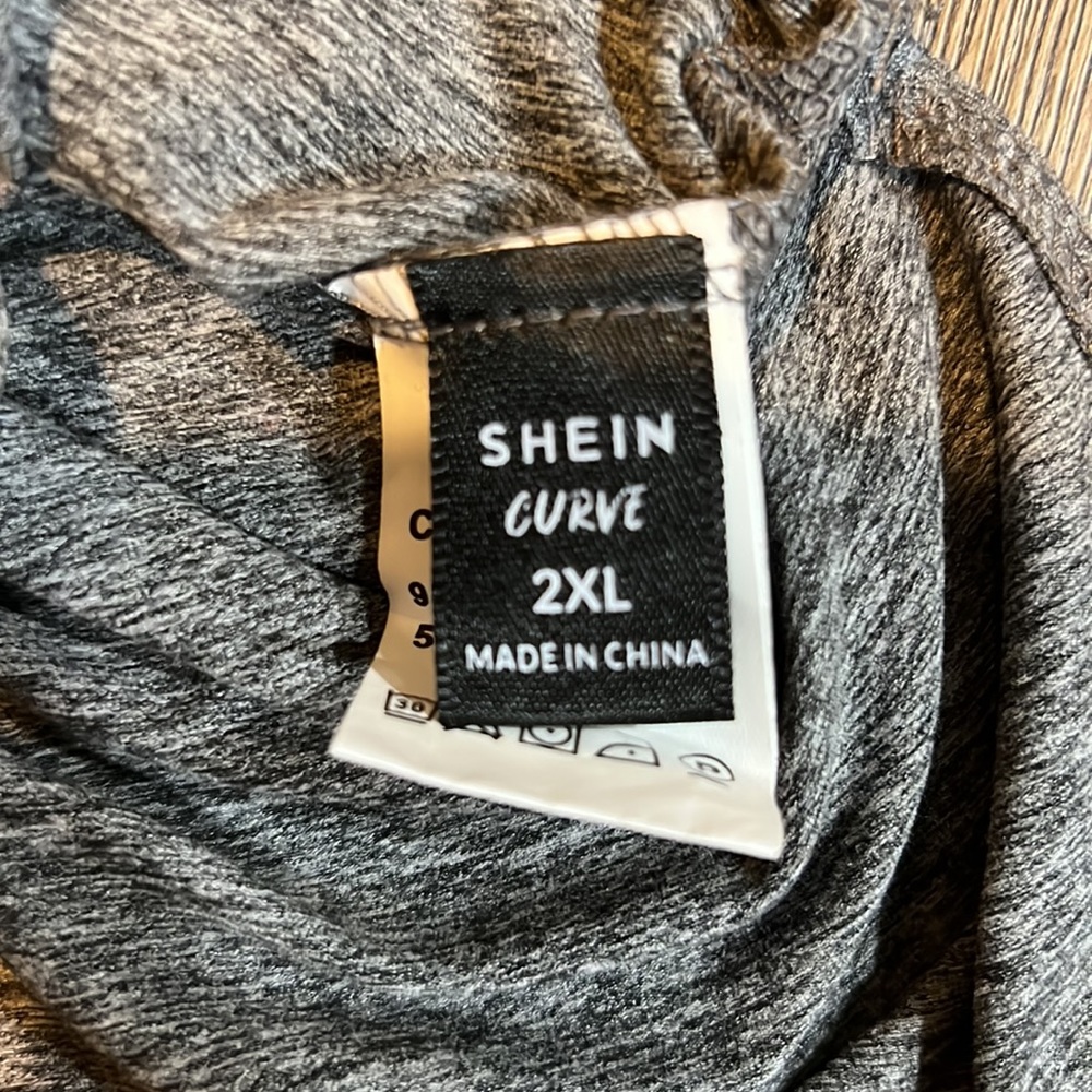 Grey t-shirt - Picture 3 of 5